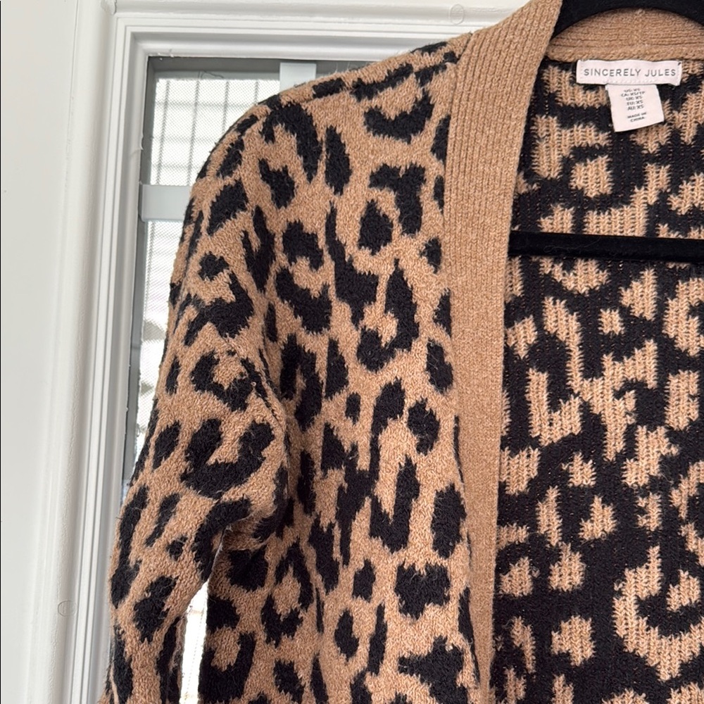 Leopard Print Open Front Cardigan - Picture 3 of 10